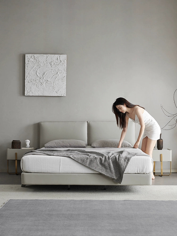 Air Suspension Bed Induction Light with 1.8 Meters Double Bed Wedding Bed Tofu Block Italian Minimalist Leather Bed Master Bed
