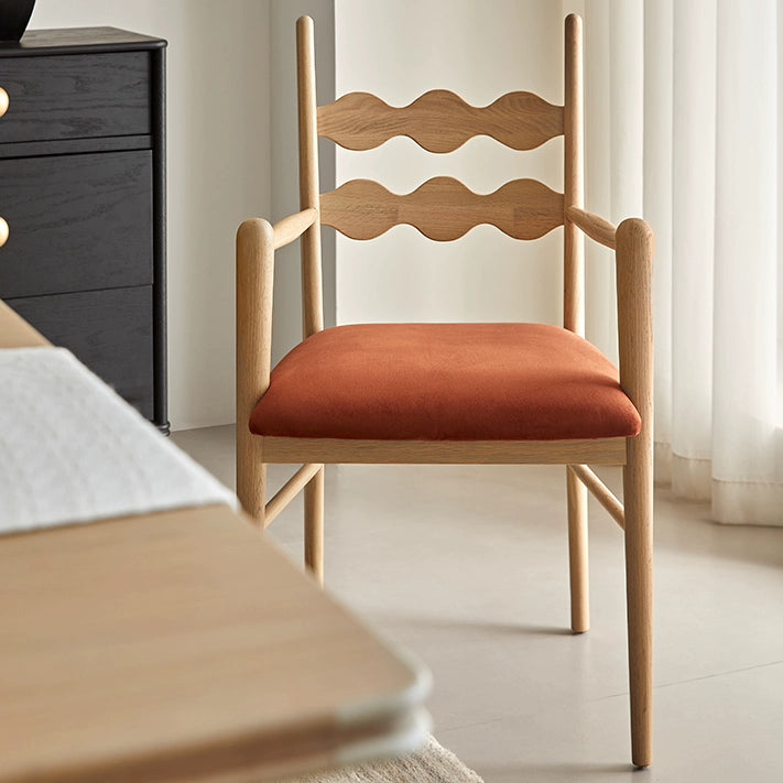 Mittelalterlicher Esszimmerstuhl aus Massivholz, weiche Tasche, französischer Einzelstuhl, für Zuhause, nordische Designer diskutieren über Stuhlkreativität