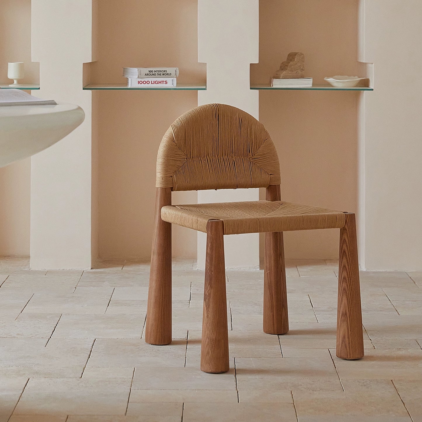 Strohseil gewebter Stuhl, mittelalterlicher Esszimmerstuhl aus Massivholz, Wabi-Wind-Hocker, Rückenlehne, Designer-Kreativität 