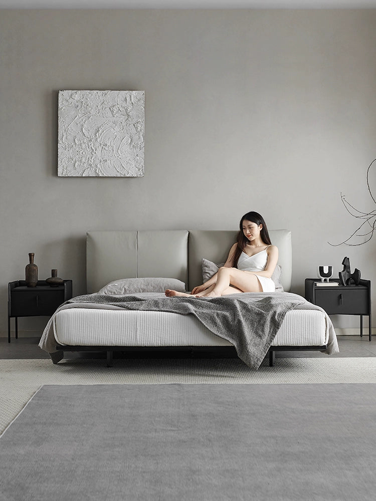 Italian Minimalist Light Luxury Suspended Bed Leather Bed 2022 New Master Bedroom Modern Simple Internet Celebrity Soft Bag Double Bed