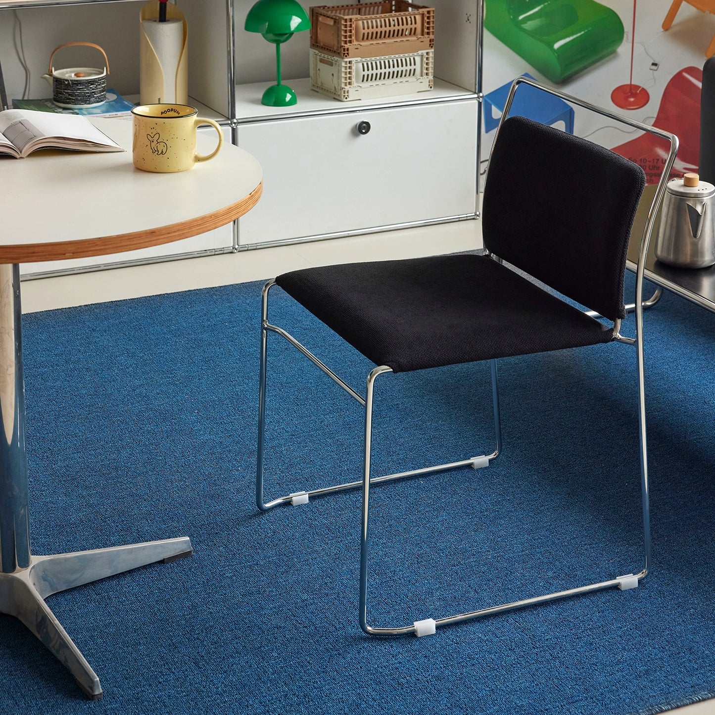 Italienischer minimalistischer Esszimmerstuhl, kreativer Designerstuhl, leichter Luxus-High-End-Stuhl mit Rückenlehne aus Schmiedeeisen, weiche Tasche 