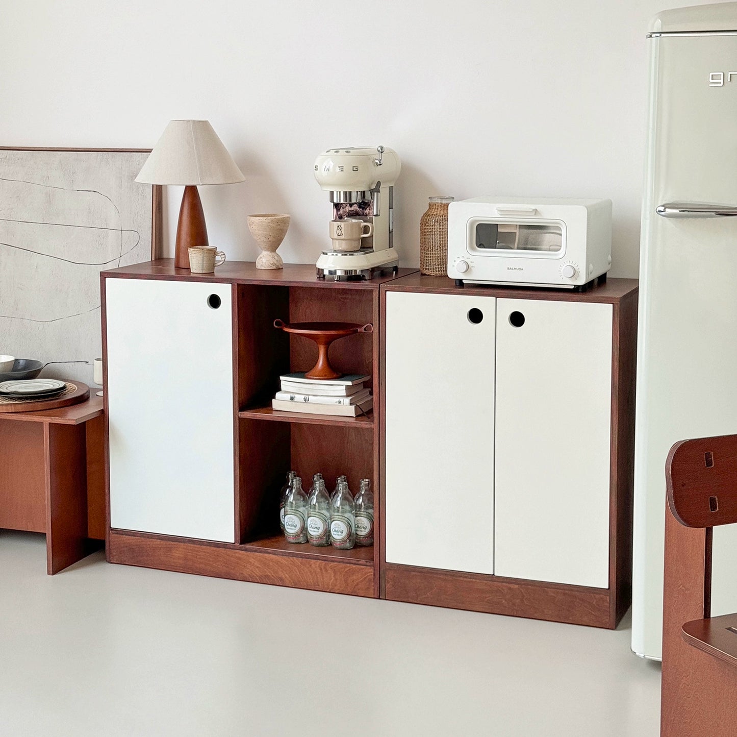 Mittelalterlicher Massivholz-Aufbewahrungsschrank Home Designer Aufbewahrung Esszimmer-Seitenschrank Ocean Board Wohnzimmer-Aufbewahrungstruhe 