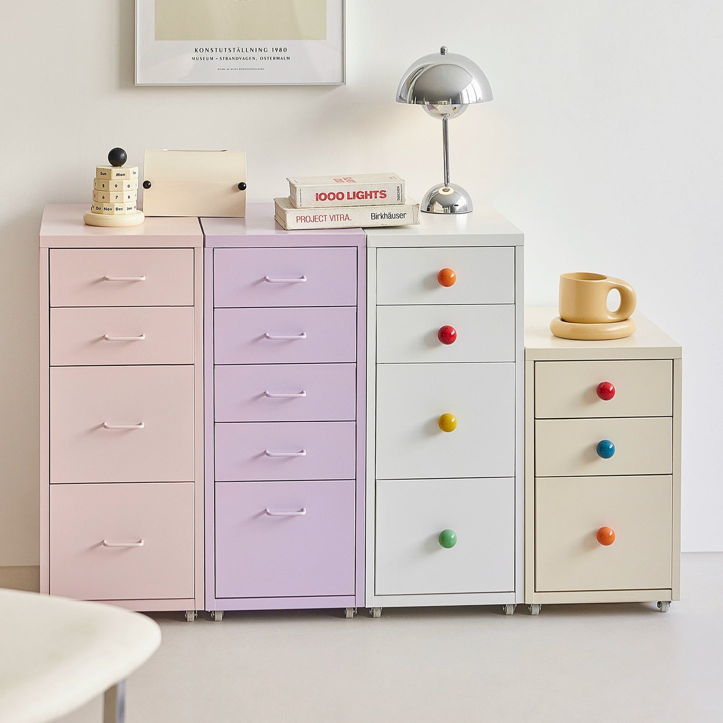 Mobiler Lagerschrank Cremefarbener Wind einfacher Truhenschrank aus Schmiedeeisen Home Schlafzimmer Nachttisch Dopamin kreativ 