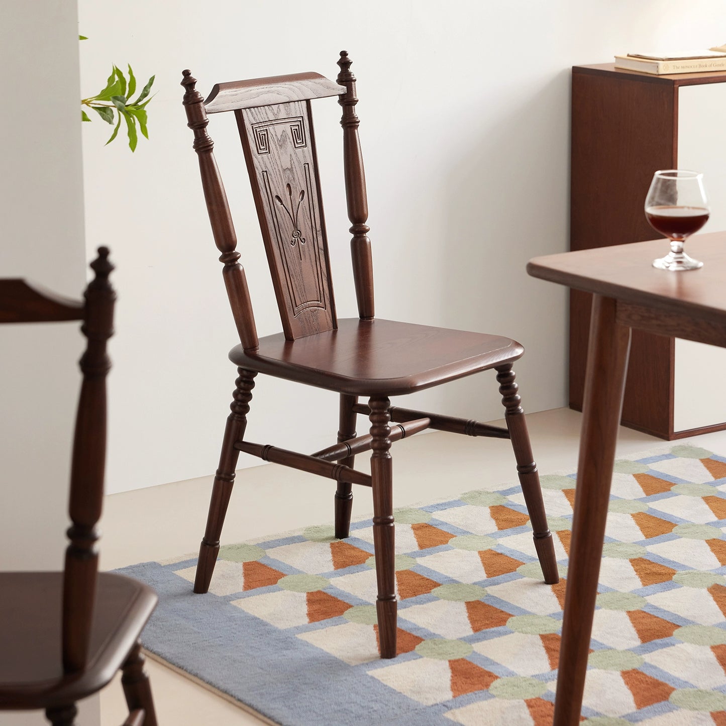 Mittelalterlicher Stuhl aus massivem Holz mit Rückenlehne, leichter Luxus-Esszimmerstuhl für Cafés, Balkon, lässiger Teestuhl, Haushalt, Wabi Sabi 