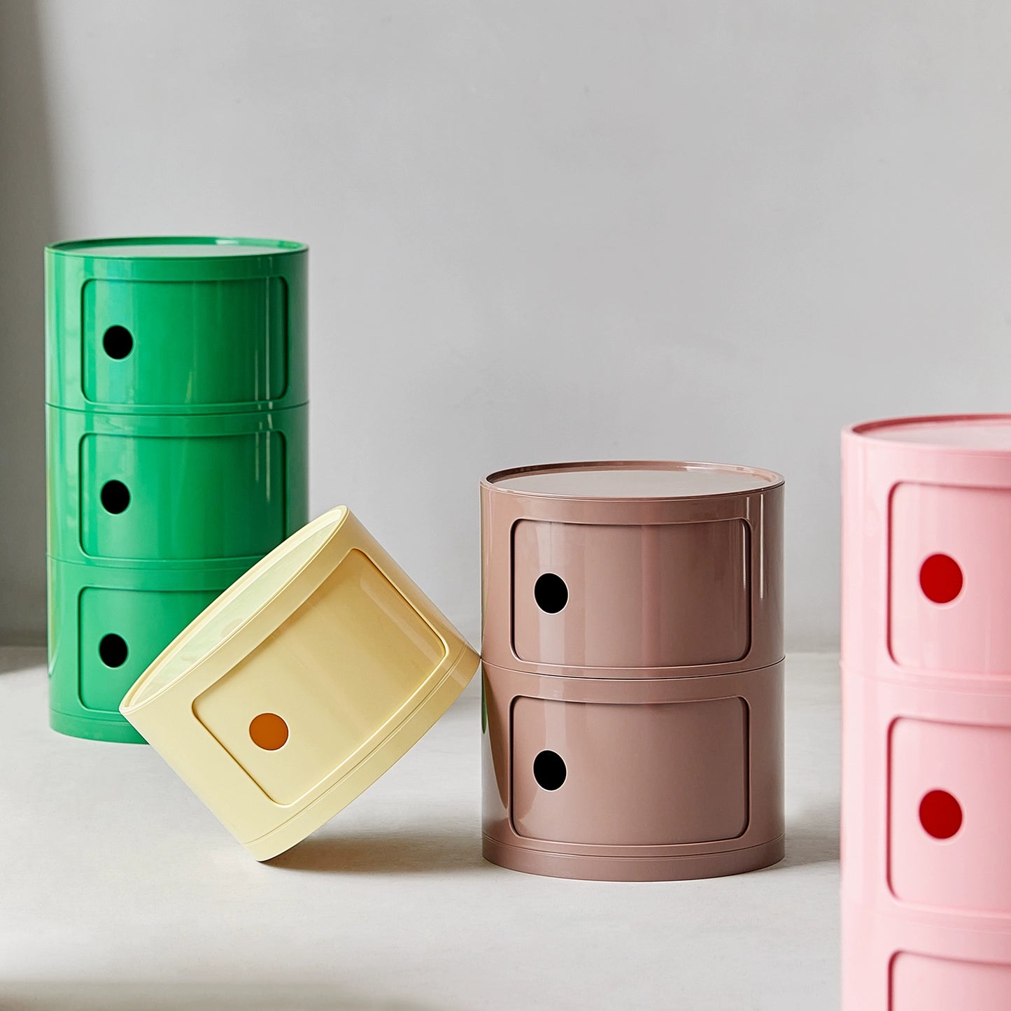 Nachttisch im nordischen Stil Kinderzimmer Kleiner runder Spind Haushaltswohnzimmer Umweltfreundlicher Kunststoffschrank Nachttisch 