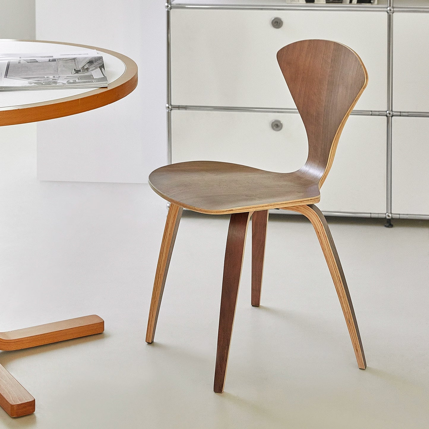 Cherner Stuhl Amerikanischer Retro-Esszimmerstuhl im Industriestil Café Casual Stuhl Massivholz-Rückenlehne Designer 
