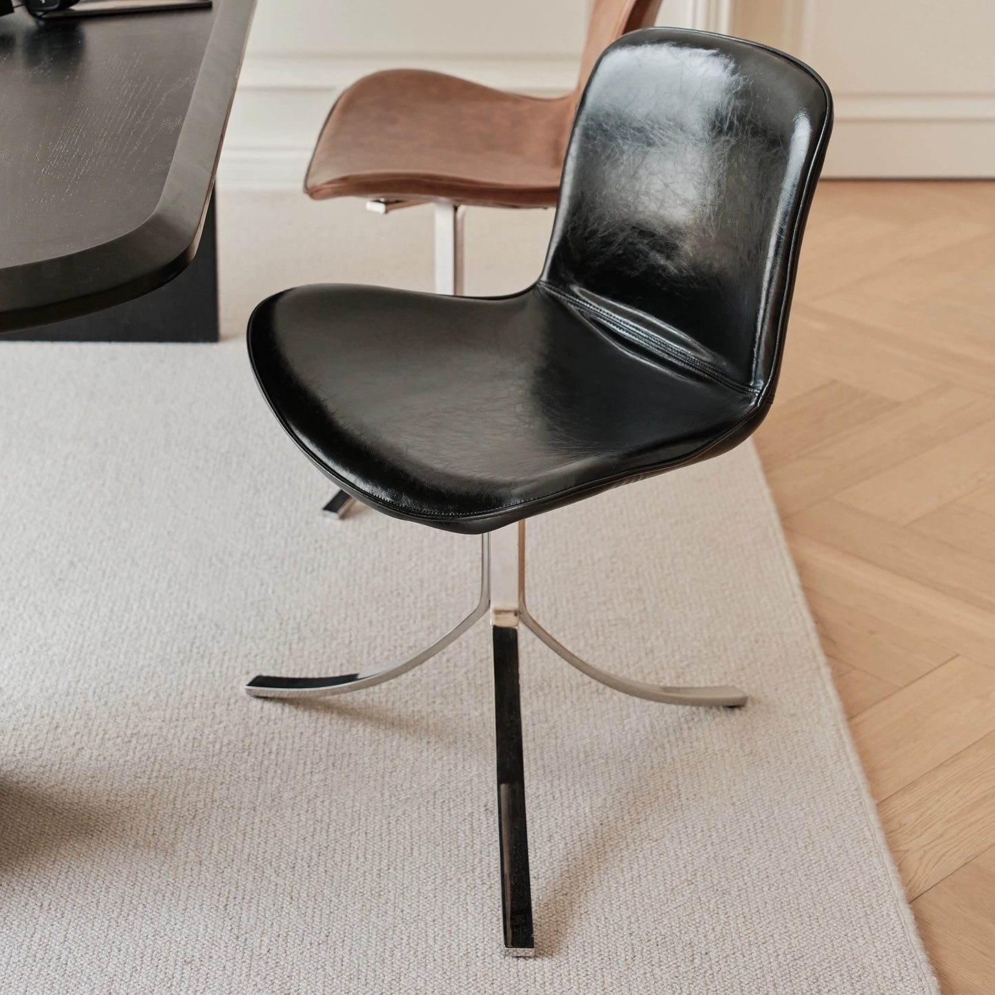 Pk9 Esszimmerstuhl Retro Licht Luxus Schreibtisch Freizeitstuhl Rückenlehne Café Edelstahl Ölwachs Lederstuhl 