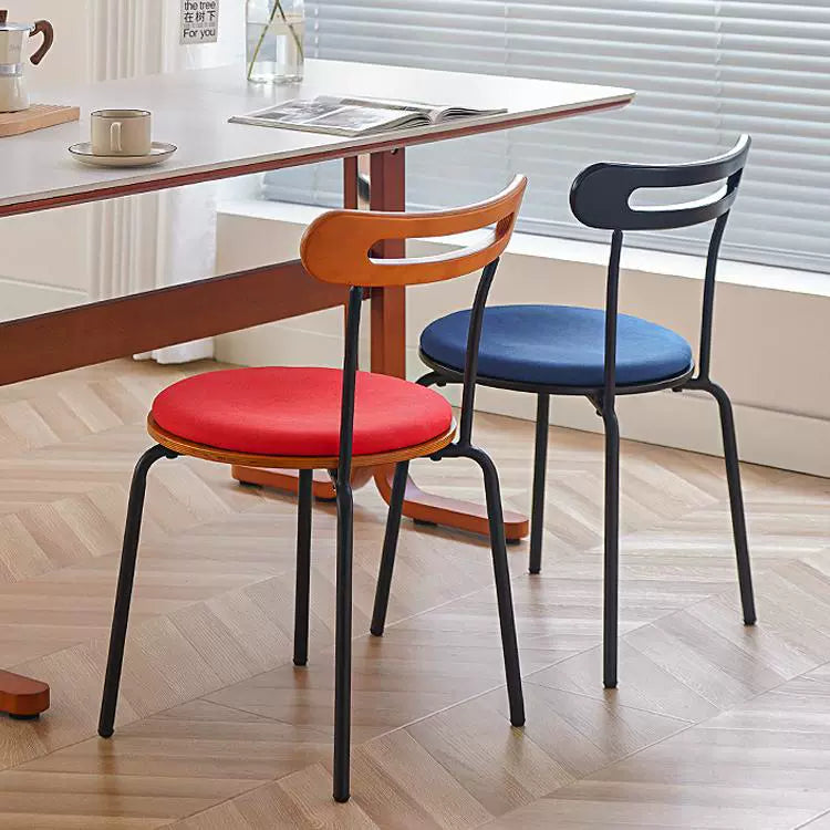 Minimalistischer mittelalterlicher Esszimmerstuhl, kleiner Schreibtischstuhl für Wohnungen, koreanischer Ins-Haushaltshocker mit Rückenlehne, stapelbar 