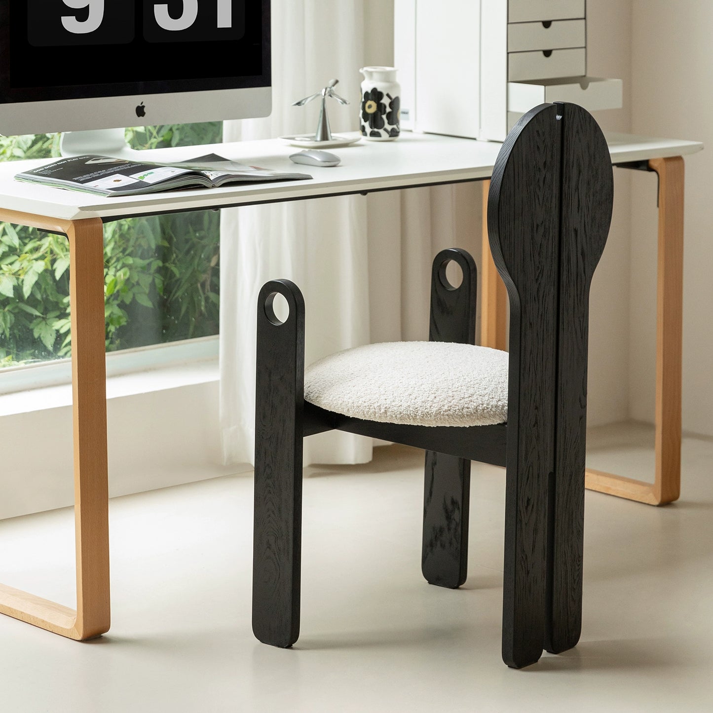 Französischer mittelalterlicher Esszimmerstuhl, Lammwolle, weicher Stuhl, Ankleidestuhl, Stuhl mit Rückenlehne aus massivem Holz, leichter Luxus, hohes Gefühl 