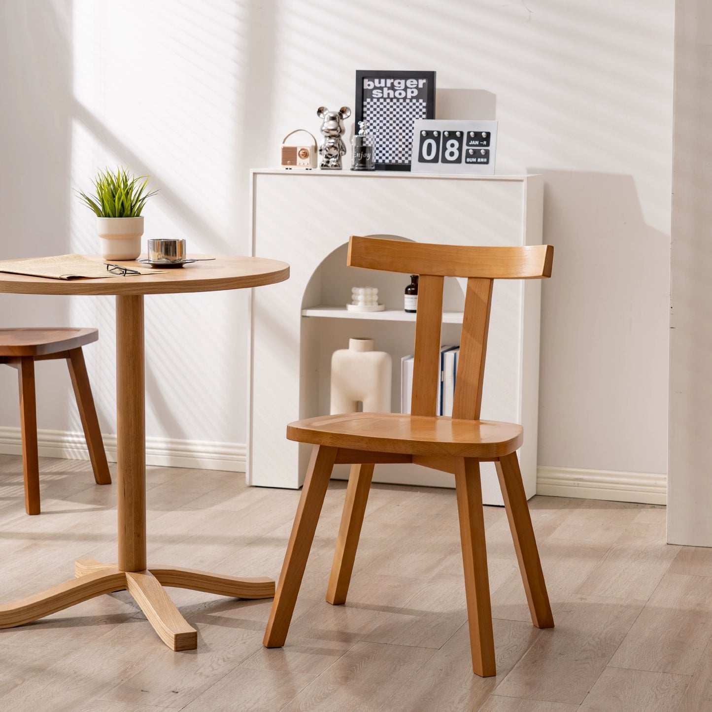 Einfacher Massivholzstuhl Designer Cafe Mittelalterliche Rückenlehne Freizeitstuhl ins Wabi Sabi Hocker 