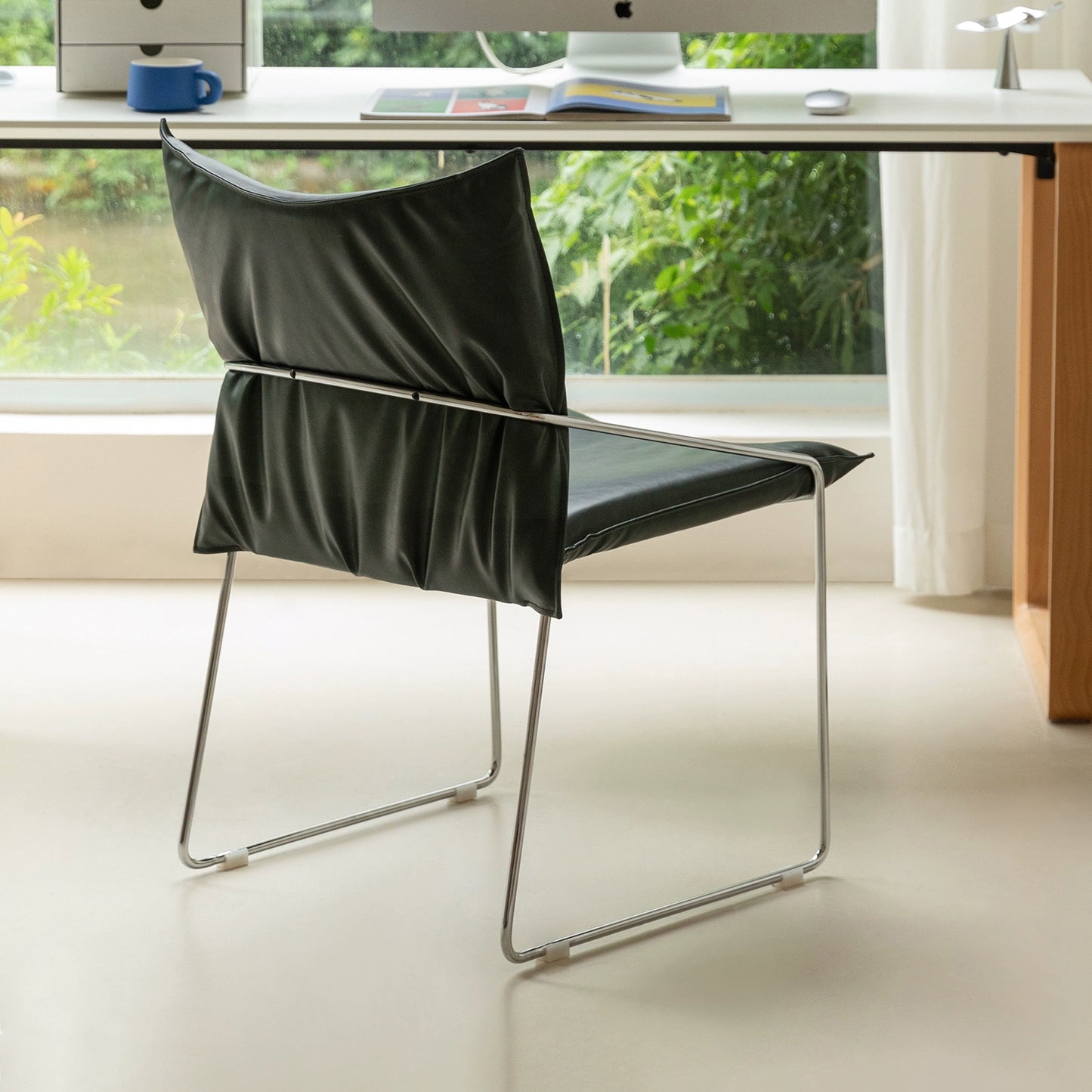 Medieval Light Luxury Dining Chair Einfacher Büro-Freizeit-Computer-Rückenstuhl Weiche Tasche Kleine Wohnung Einzelstuhl 