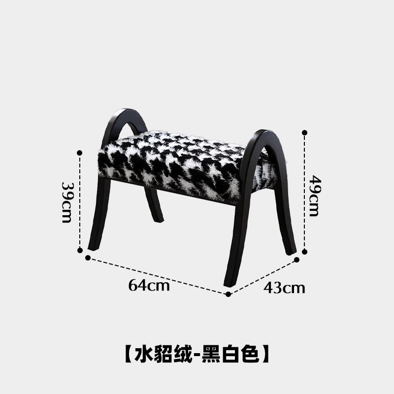 Schuhwechselhocker aus Nerz, niedriger Haushaltshocker aus Massivholz, kleiner Designerhocker im mittelalterlichen Stil, leichtes Luxus-High-End-Pedal 