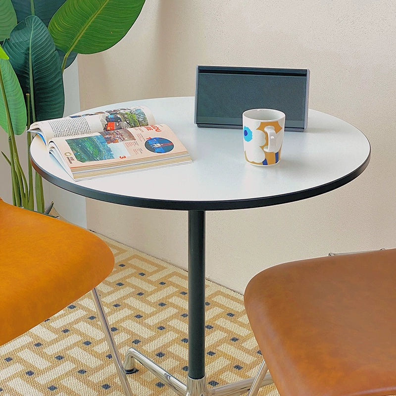 Eames runder Tisch mittelalterlicher Esstisch kleine Wohnung Haushalt Internet-Prominente Ins-Stil quadratischer Retro-Couchtisch 