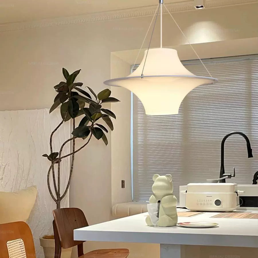 Italienischer Kronleuchter mit fliegender Untertasse, Designer-Umgebungslicht, Wohnzimmer, mittelalterlicher Creme-Wind, Schlafzimmer, LED-Beleuchtung 