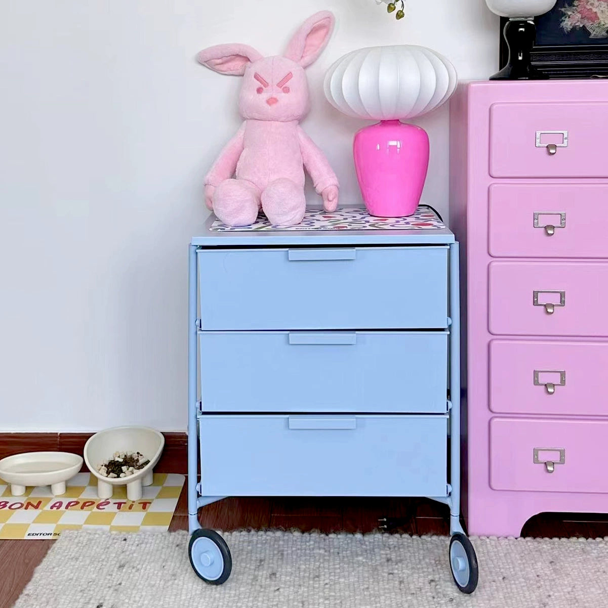 Mobiler Nachttisch Schlafzimmer-Aufbewahrungswagen Kreativer Internet-Promi-Schließfach Einfacher moderner Aktenschrank 