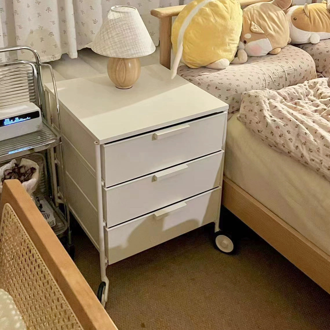Mobiler Nachttisch Schlafzimmer-Aufbewahrungswagen Kreativer Internet-Promi-Schließfach Einfacher moderner Aktenschrank 