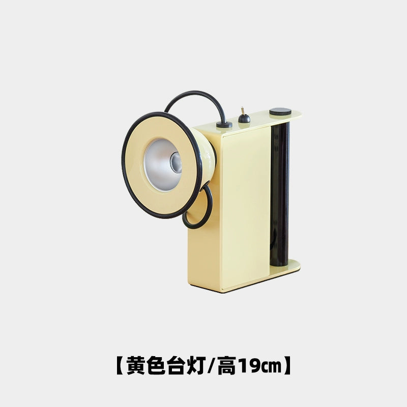 Italienische magnetische Schreibtischlampe Vintage mittelalterliche Wandlampe Creme Wind Schlafzimmer Nachttisch kleiner Kronleuchter 