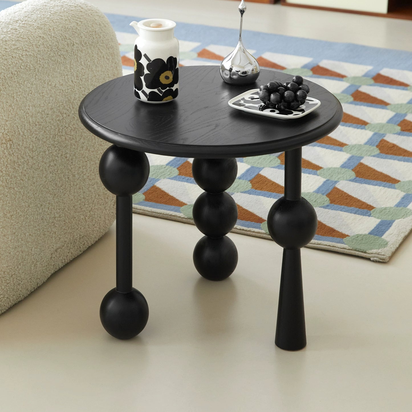 Mittelalterlicher kleiner Couchtisch aus Massivholz, Designer-Sofa-Beistelltisch, kreativer, leichter Luxus-High-End-Kleintisch 