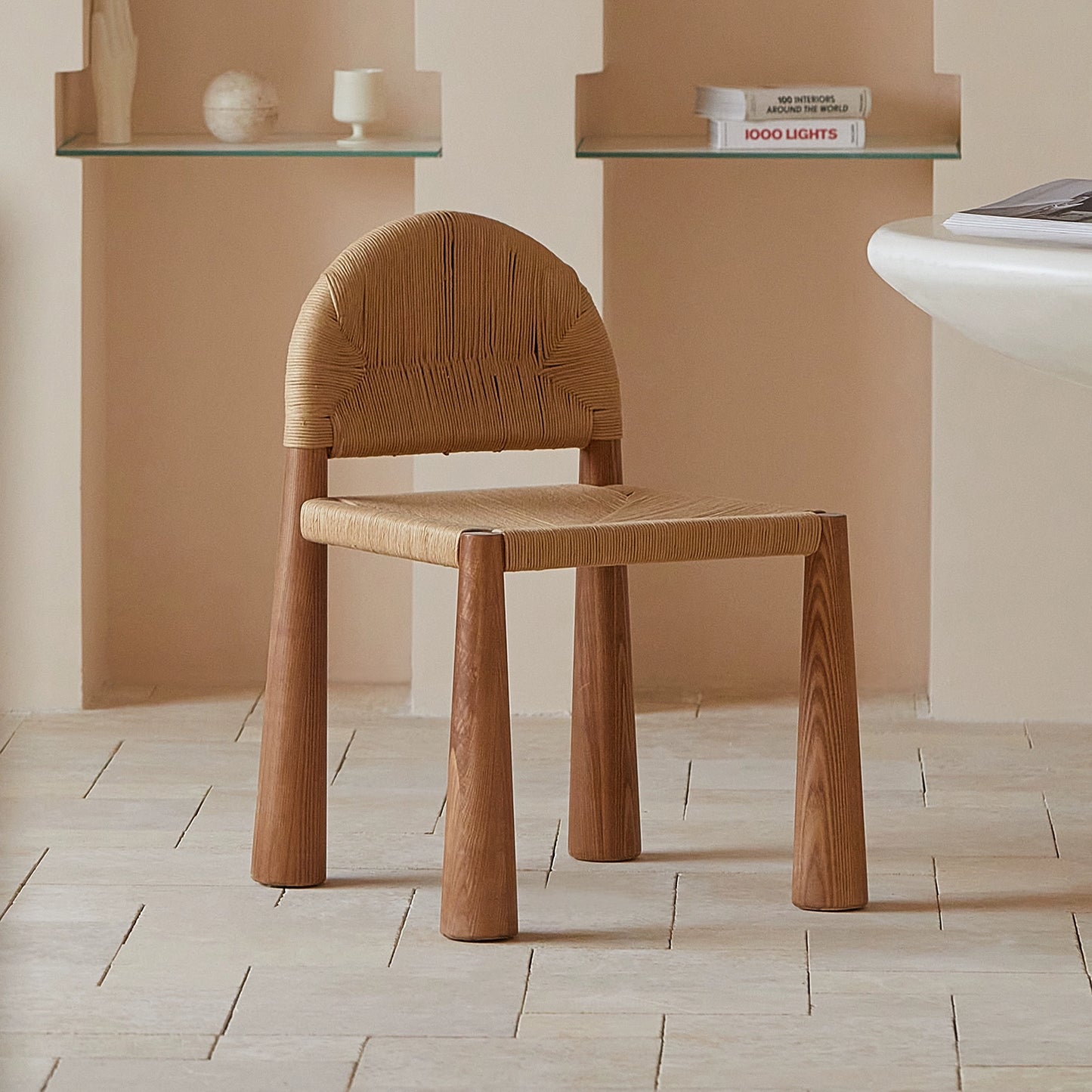 Strohseil gewebter Stuhl, mittelalterlicher Esszimmerstuhl aus Massivholz, Wabi-Wind-Hocker, Rückenlehne, Designer-Kreativität 