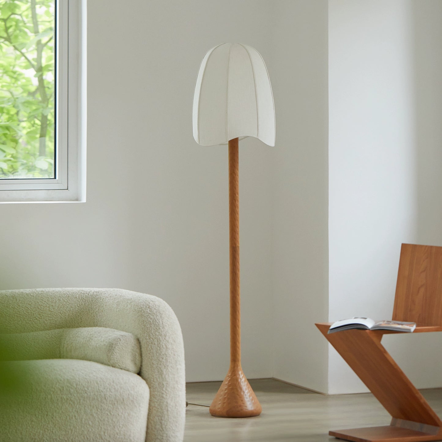 Mittelalterliche Massivholz-Stehlampe Wabi Sandy Wind Designerleuchte Luxus Wohnzimmer Dekorative Lampe Schlafzimmer Hohe Atmosphäre 