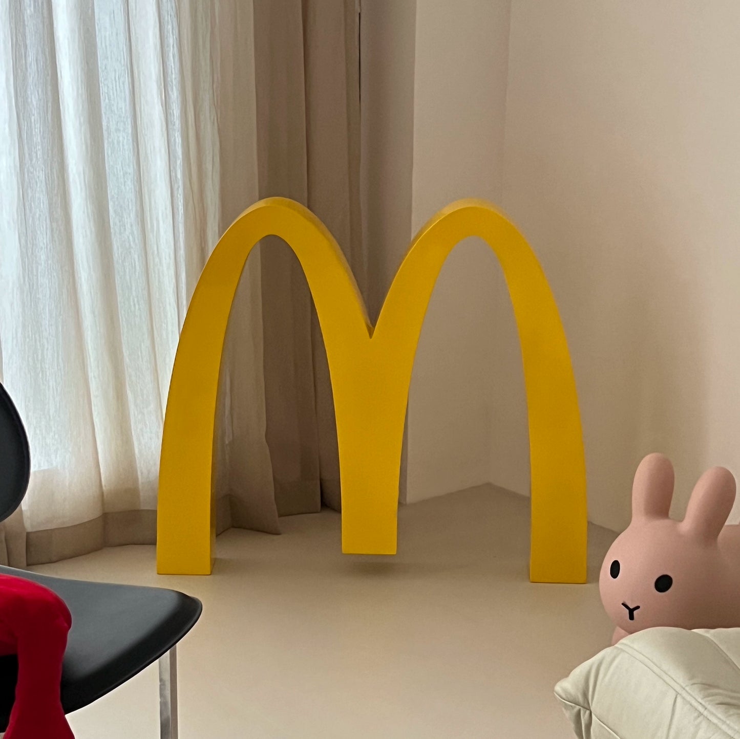 Maimen Modell Kreative Skulptur Ornament Wohnzimmer Home Bodendekoration Licht Luxus Eingang Kunstinstallation 