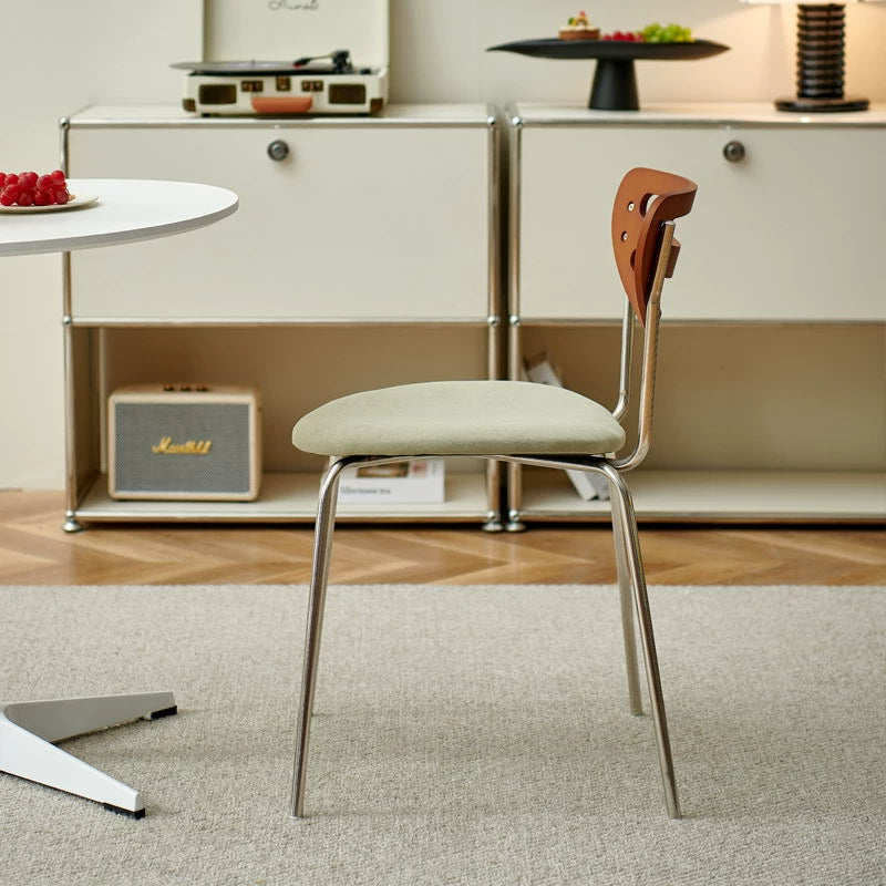 Mittelalterlicher Esszimmerstuhl aus Massivholz, einfacher moderner Heimstuhl, Designer-Restauranthocker, lässiger Rückenlehnenstuhl 