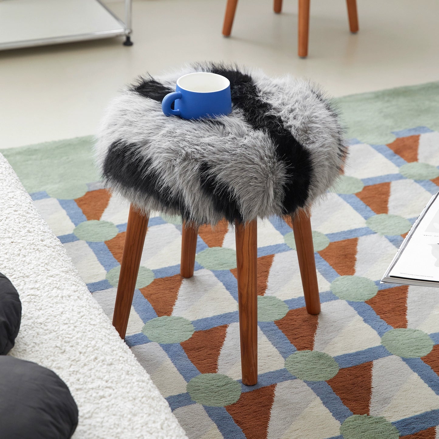 Mittelalterlicher Strandhocker aus Schafwolle, Eingangsbereich, leichter Luxus, hoher Schuhhocker, kreativer Ins Popularhome-Wohnzimmer-niedriger Hocker 