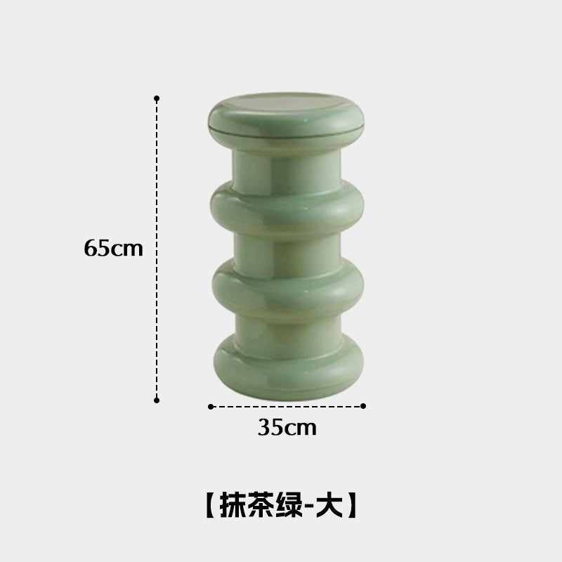 Kleiner Hocker aus Kunststoff, mittelalterlicher Schuhwechselhocker, kreativer Designer-Couchtischhocker, robuster und langlebiger niedriger Hocker für den Haushalt 