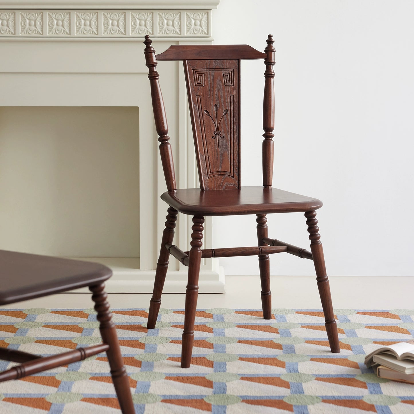 Mittelalterlicher Stuhl aus massivem Holz mit Rückenlehne, leichter Luxus-Esszimmerstuhl für Cafés, Balkon, lässiger Teestuhl, Haushalt, Wabi Sabi 