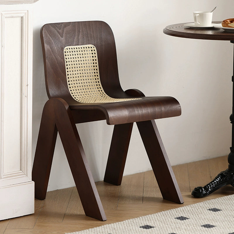 Mittelalterlicher Rattan-Esszimmerstuhl aus Massivholz, Wabi-Sabi-Windstuhl, französischer leichter Luxus-Rückenstuhl, Designer-Schreibtischstuhl 