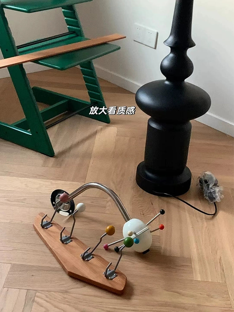 Römische Säulenstehlampe Italienische Designer-Schreibtischlampe Retro-Wohnzimmer-Dekorlampe Fotografie-Requisiten 