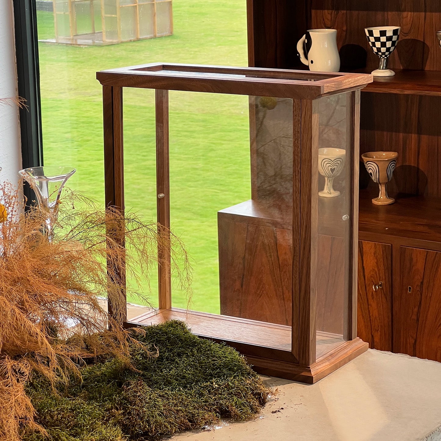 Massivholz-Glas-Präsentationsständer, mittelalterlicher Getränkehalter, Schreibtisch-Aufbewahrungsständer, Café, Dessert-Vitrine 