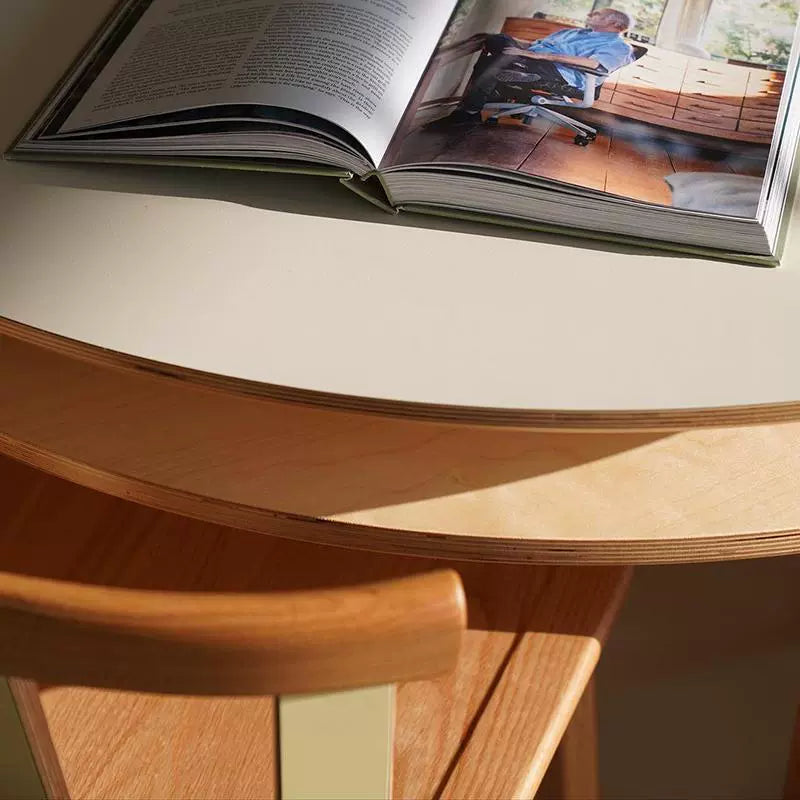 Mittelalterlicher Esstisch aus Massivholz Kreativer Designer Doppelschichtiger ovaler Schreibtisch Nordic Ocean Board Schreibtisch 