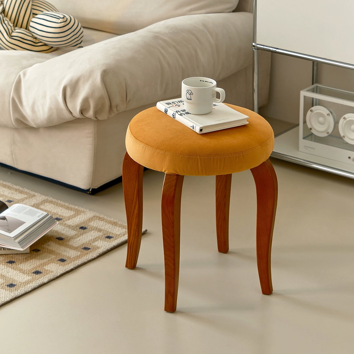 Französischer Retro-Ankleidehocker, moderner minimalistischer Designer-Kleinhocker, weiche Tasche, hochwertiger Schuhwechsel-Niedrighocker 