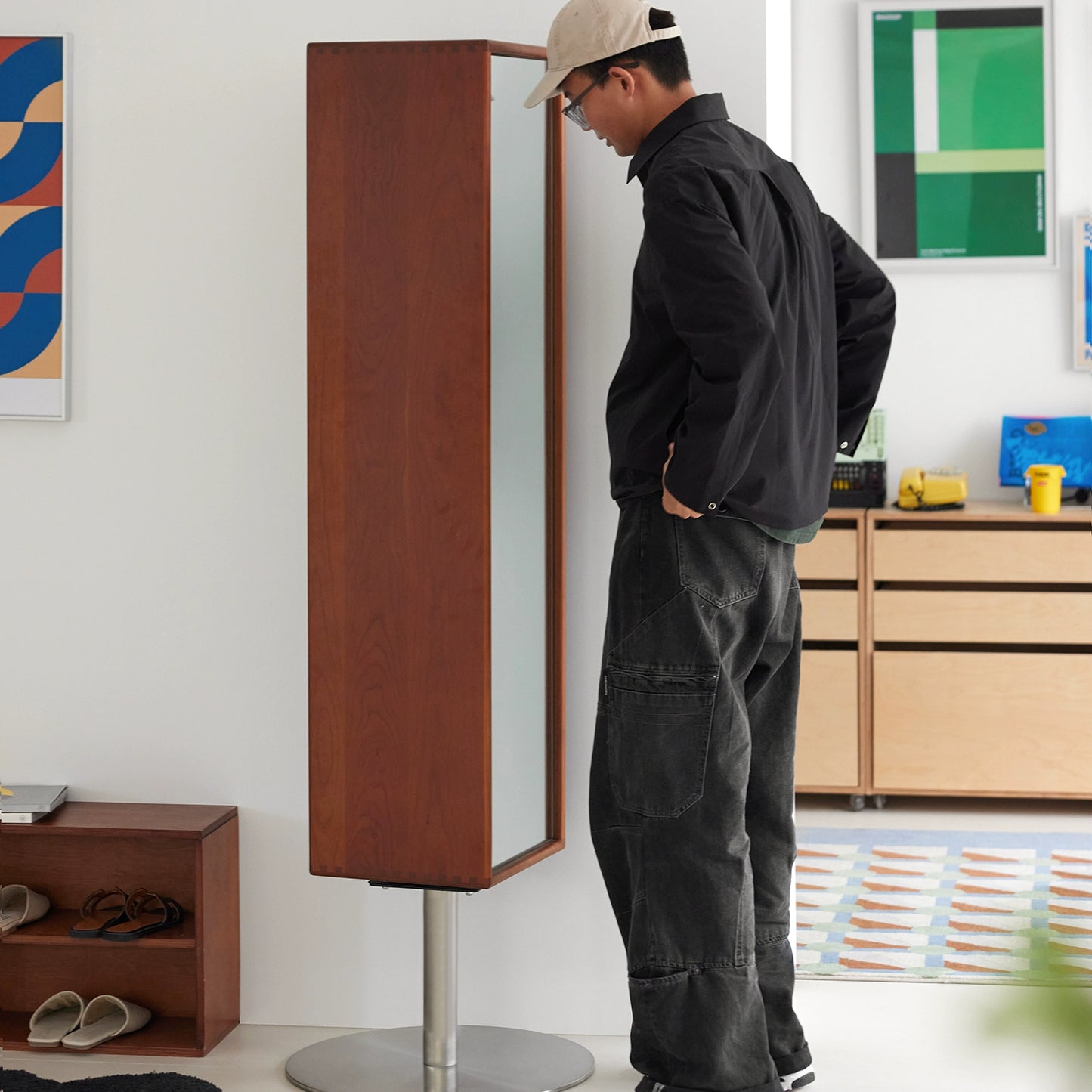 Multifunktionale Truhe drehbar mit Ganzkörperspiegel Aufbewahrungsschrank Retro Nordic Wandaufbewahrungsschrank Massivholz 