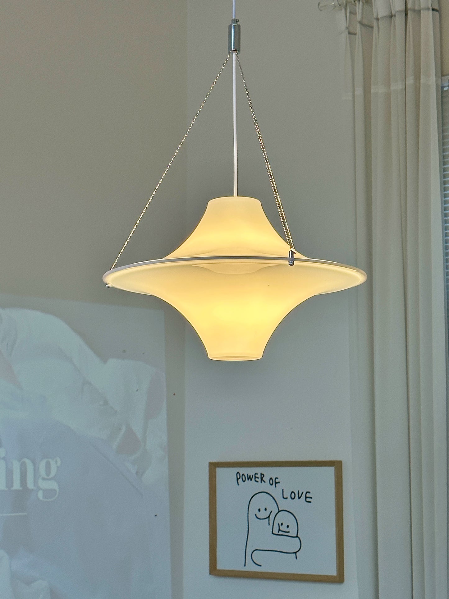 Italienischer Kronleuchter mit fliegender Untertasse, Designer-Umgebungslicht, Wohnzimmer, mittelalterlicher Creme-Wind, Schlafzimmer, LED-Beleuchtung 