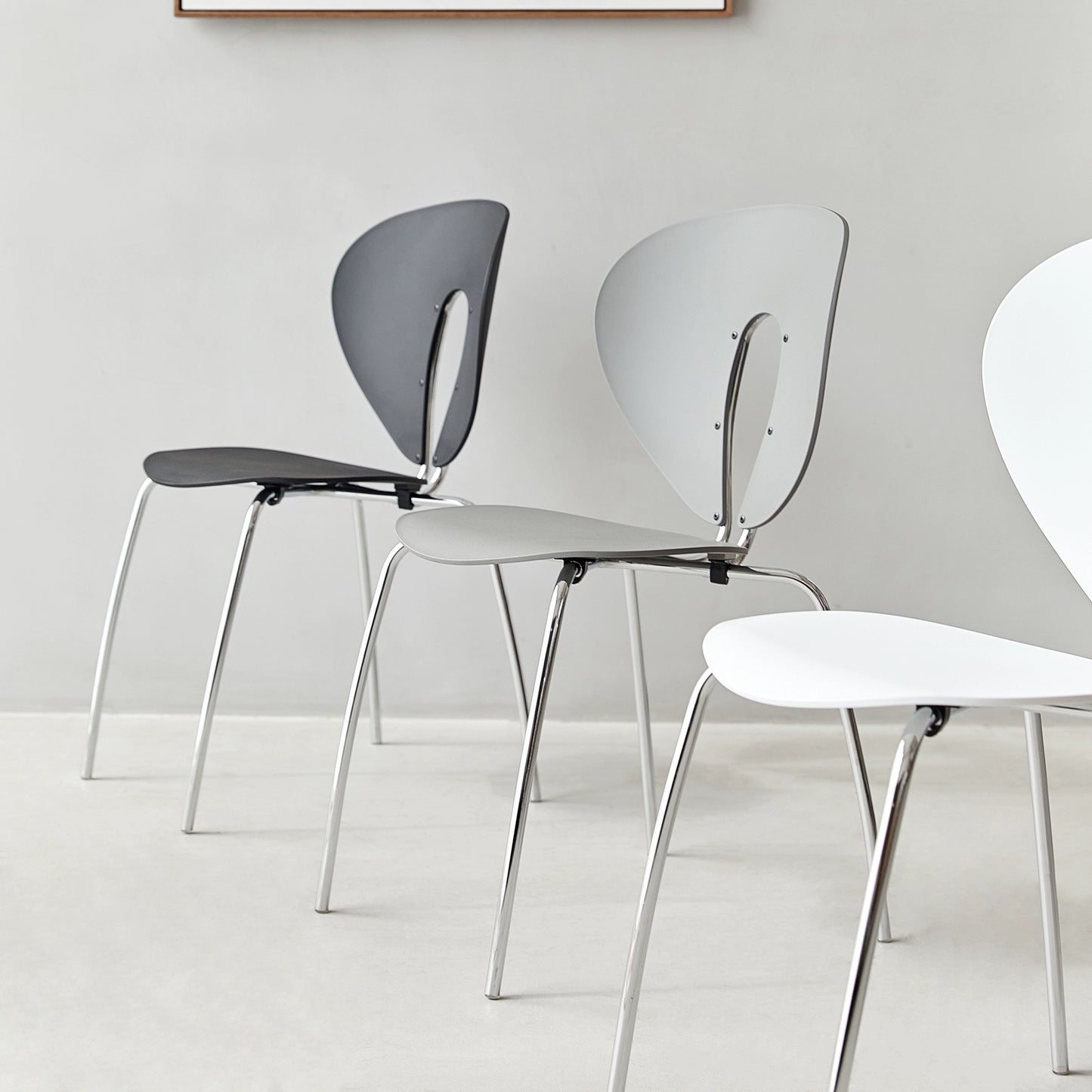 Mittelalterlicher Esszimmerstuhl Nordischer Designerstuhl Moderner Stuhl mit einfacher Rückenlehne Freizeit-Verhandlungsstuhl aus Massivholz 