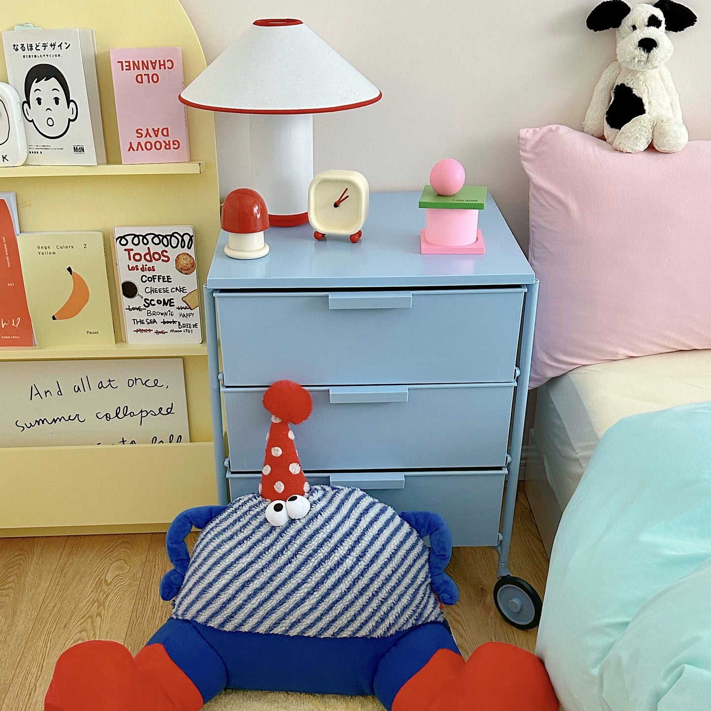 Mobiler Nachttisch Schlafzimmer-Aufbewahrungswagen Kreativer Internet-Promi-Schließfach Einfacher moderner Aktenschrank 