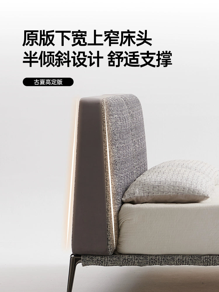 Italian Minimalist Park Park Bed Designer Villa Bedroom Master Bedroom High-end Cotton and Linen Fabric Bed Simple Double Bed