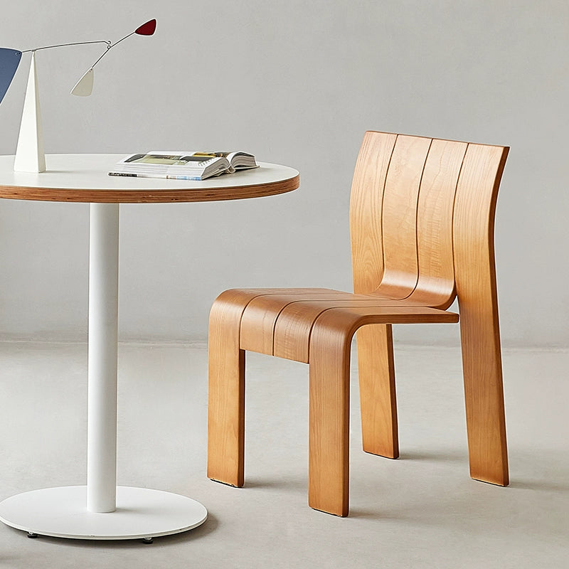 Mittelalterlicher Esszimmerstuhl aus Massivholz, Wabi-Sabi-Stuhl für den Haushalt, einfacher Rückenlehnenhocker, Designgefühl B &amp; B 