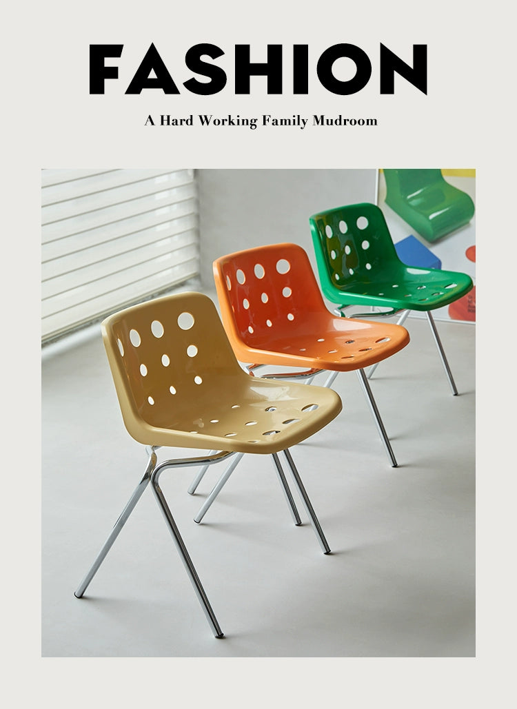 Mittelalterlicher Esszimmerstuhl mit Loch, Käsestuhl, koreanischer Ins-Caféstuhl, Haushaltshocker mit Kunststoffrückenlehne 