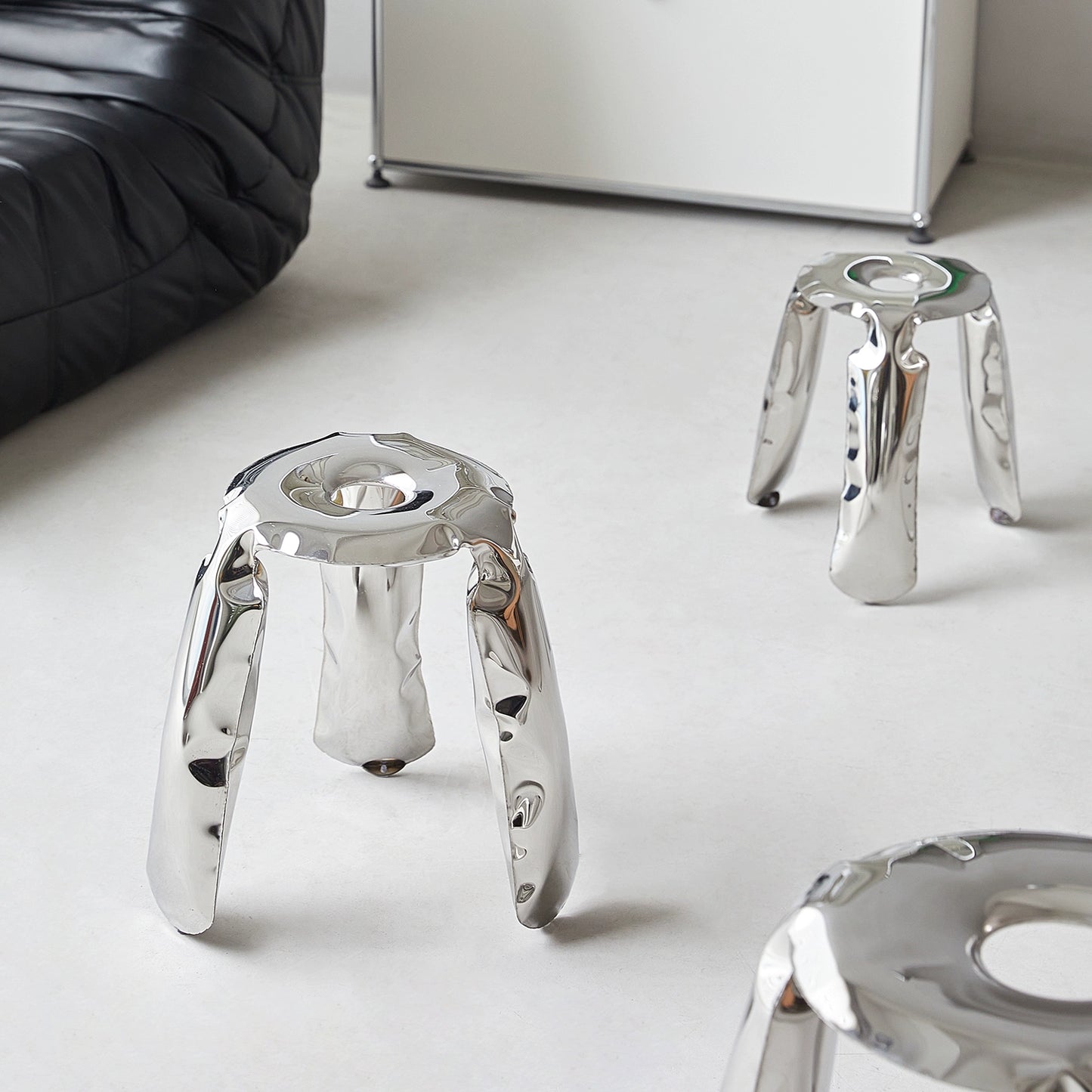 Hocker im Industriestil, kreative Modellierung, niedriger Hocker, Designer-Schuhwechselhocker, künstlerischer Sinn, Metall, Ins Popularstool 