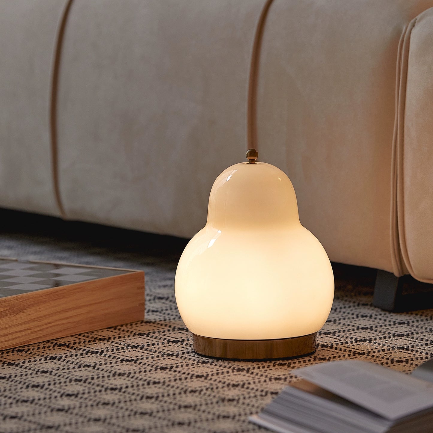 Birnenkopf-Tischlampe, lustige, kreative Nachttischlampe, mittelalterliche warme Atmosphäre, Lampe, Internet-Berühmtheit, Ins-Schlafzimmerlampe 