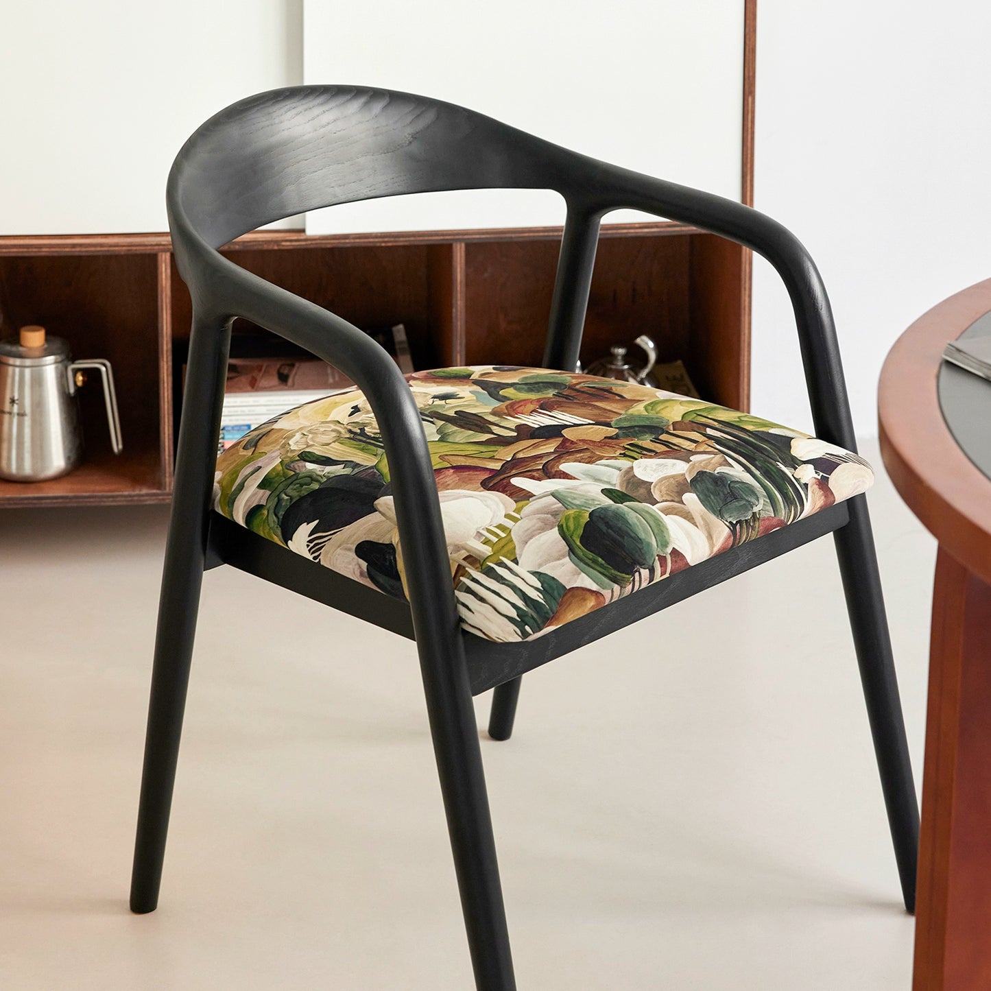 Retro Massivholz Esszimmerstuhl Neue chinesische Rückenlehne Hocker Soft Bag Casual Tee Sessel Licht Luxus Premium 