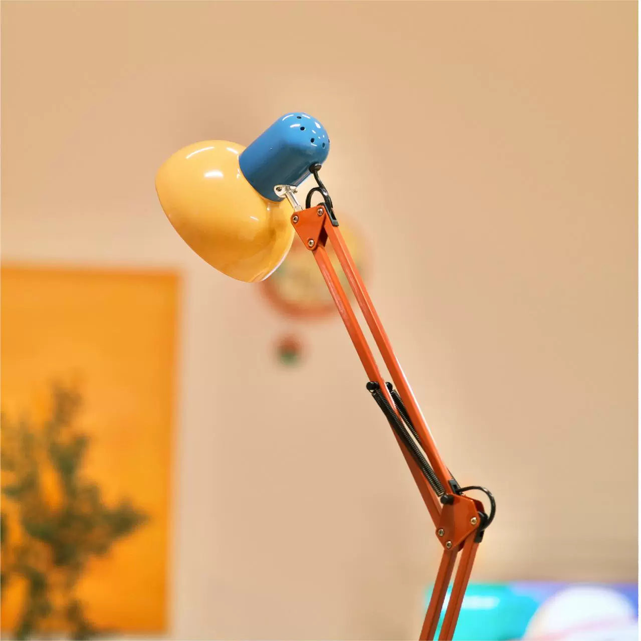 Mittelalterliche Memphis-Stehlampe, Kinderzimmer, Vollspektrum-Studienschreibtischlampe, Schlafzimmeratmosphäre, Nachttischlampe 