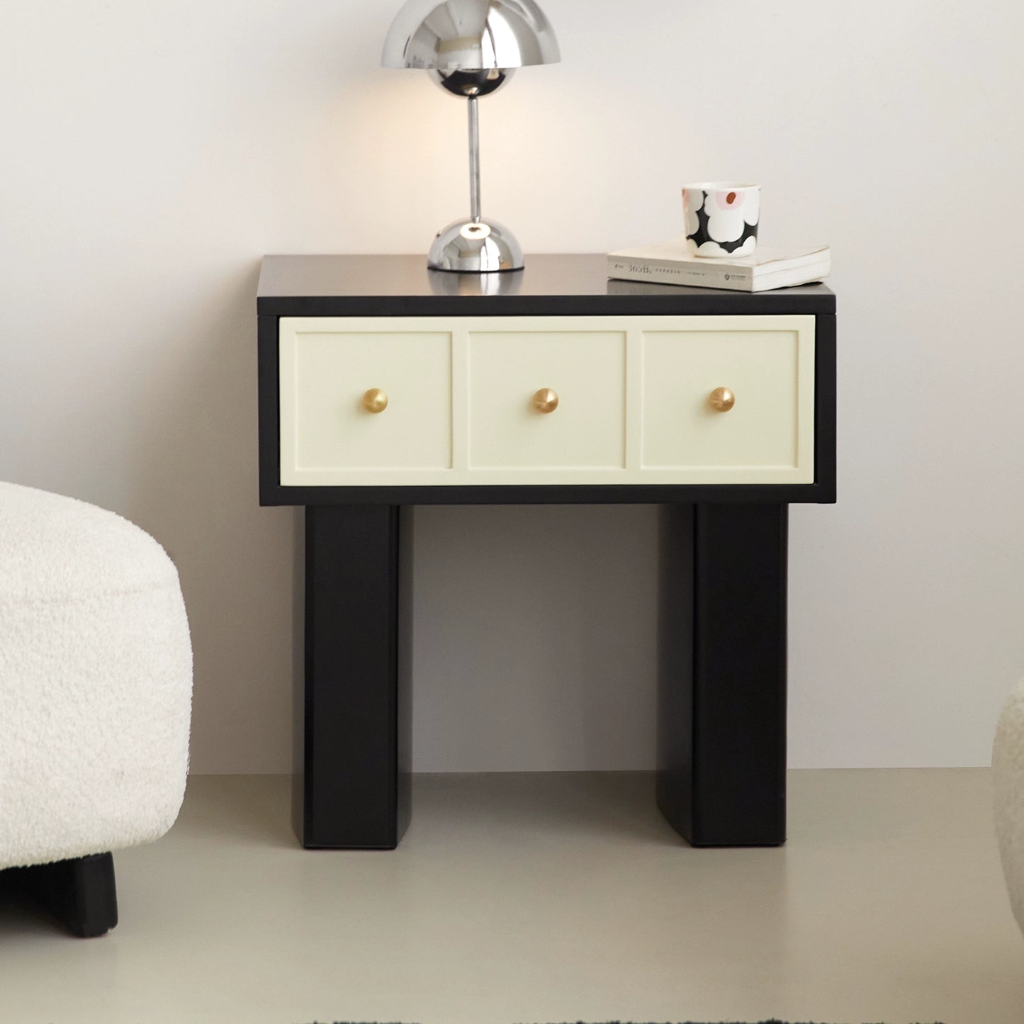 Cremefarbener Wind-Nachttisch, leichter Luxus-High-End-Haushalts-Schlafzimmer-Aufbewahrungsschrank, moderner einfacher kreativer Seitenschrank 