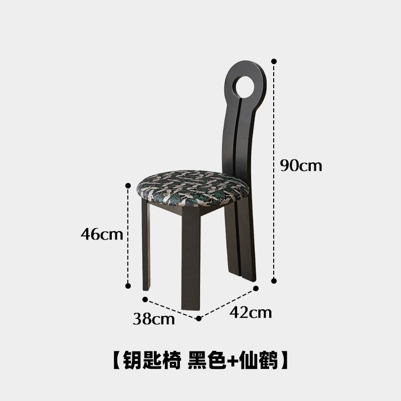 Mittelalterlicher Esszimmerstuhl aus Massivholz, bestickter Stuhl mit weicher Tasche, französischer Retro-Esszimmerstuhl für Cafés, Stuhl mit nordischer Rückenlehne 