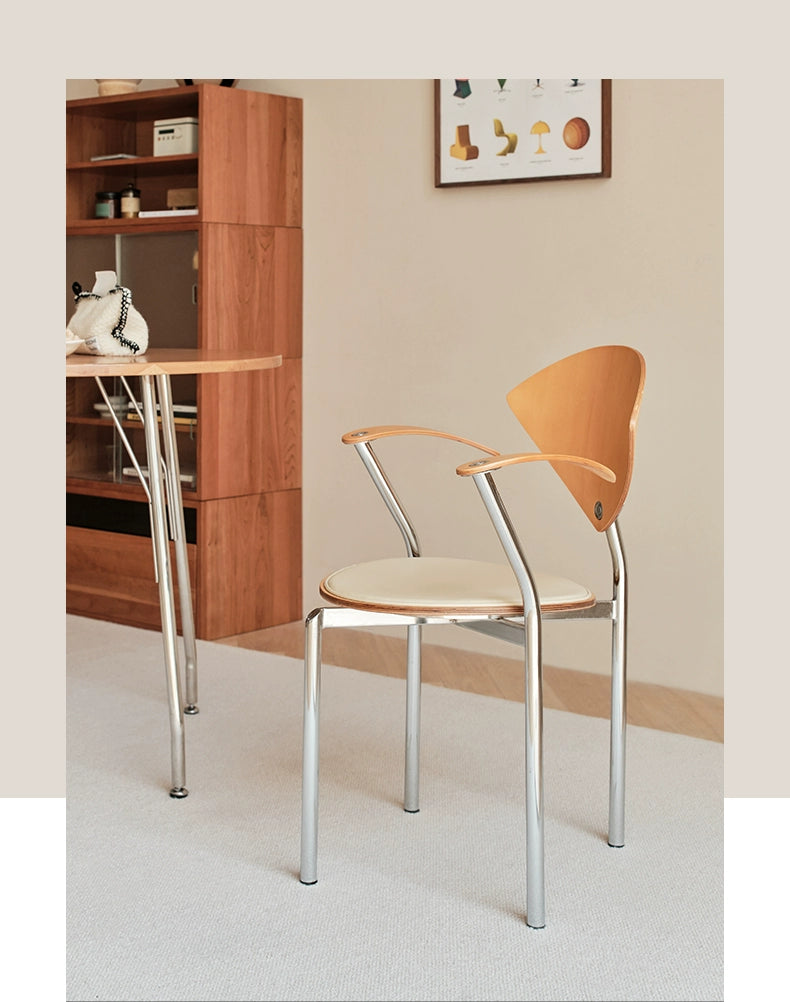 Mittelalterlicher Designer-Esszimmerstuhl Café-Einzelstuhl Retro kreativer leichter Luxus Schmiedeeisenstuhl Massivholz-Rückenlehne 