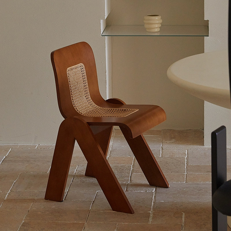 Mittelalterlicher Rattan-Esszimmerstuhl aus Massivholz, Wabi-Sabi-Windstuhl, französischer leichter Luxus-Rückenstuhl, Designer-Schreibtischstuhl 