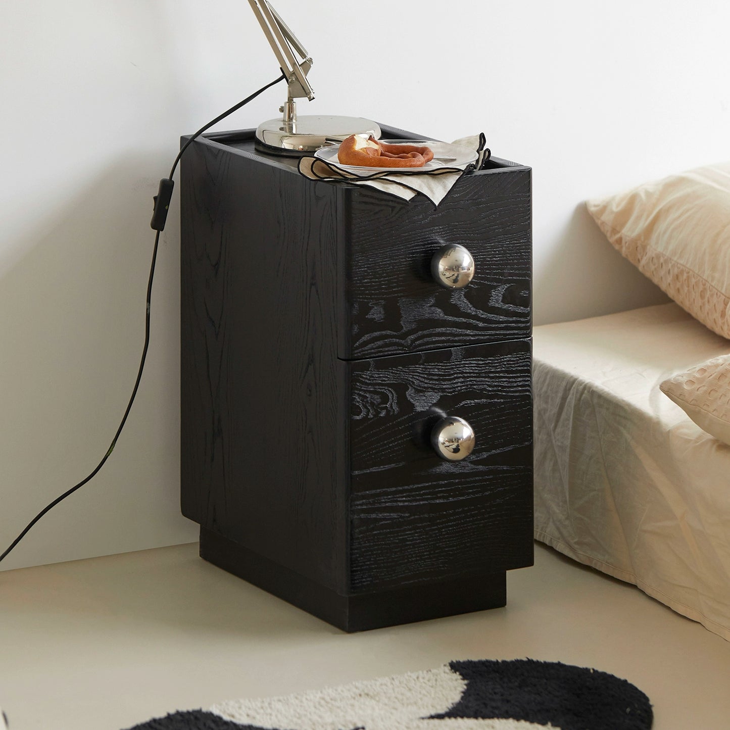 Retro Massivholz Nachttisch Nordic Modern Home Schlafzimmer Lagerschrank Creme Wind Nachttisch Schmaler Schrank 